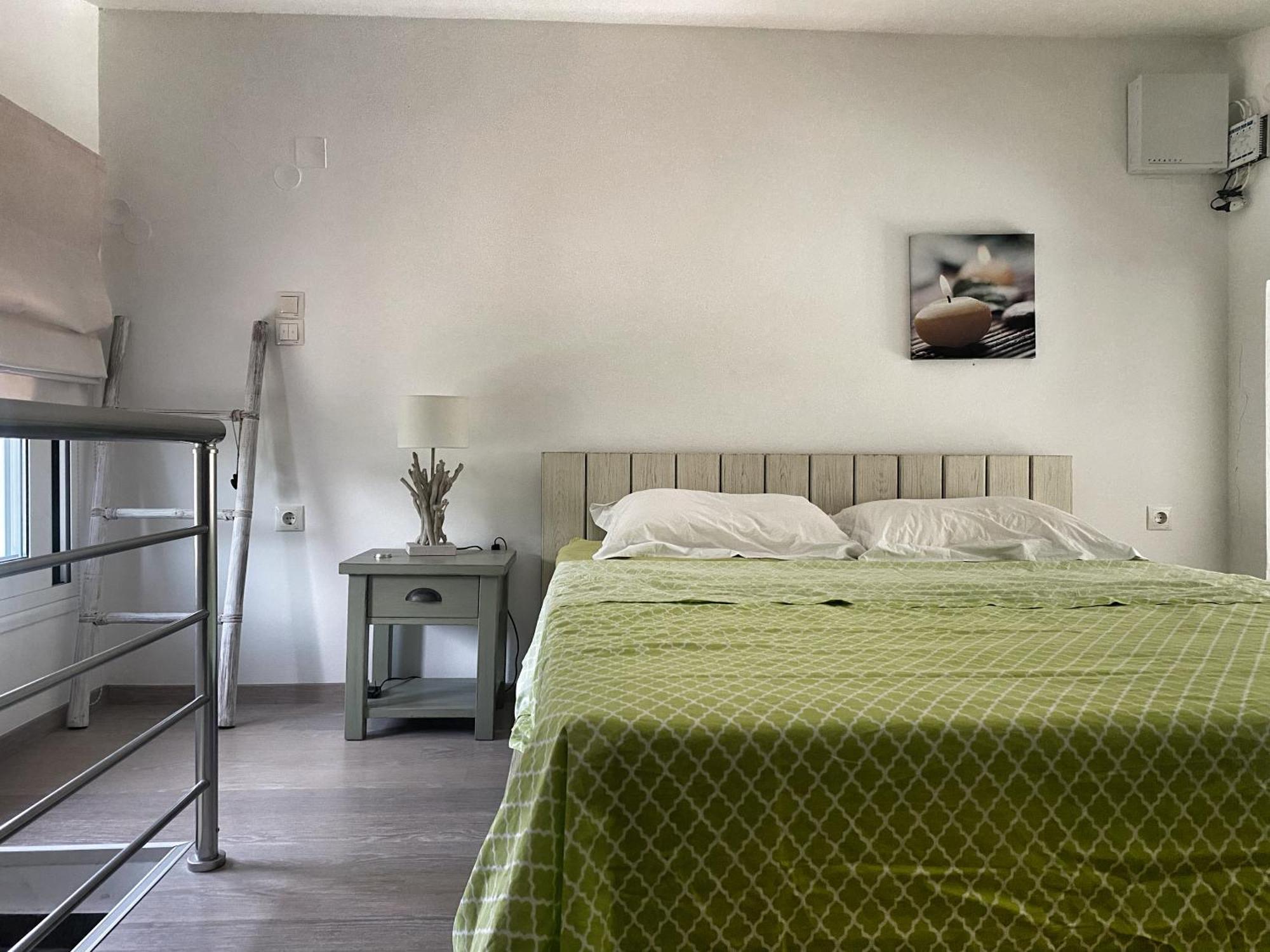 Rododafni Loft Jáltra Kültér fotó